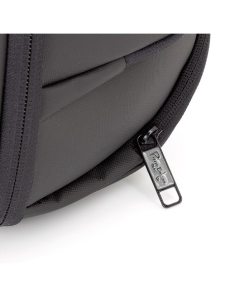 MOCHILA SEMIRIGIDA "HOFMAN"