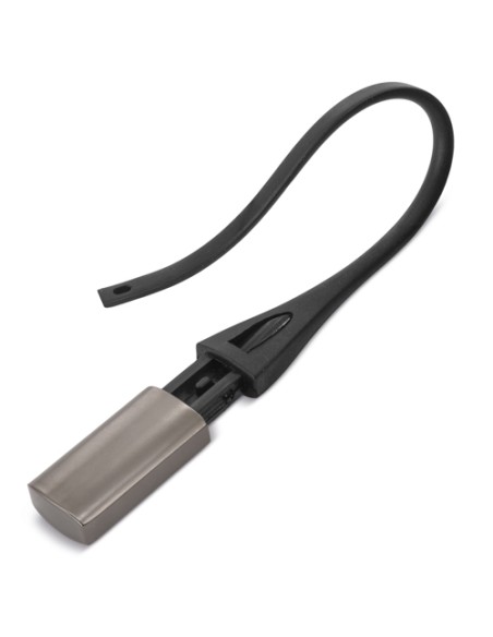 LLAVERO METAL/SILICONA “TITANIO”